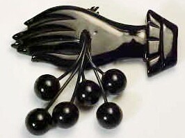 BP62 blk bakelite hand pin w cherries